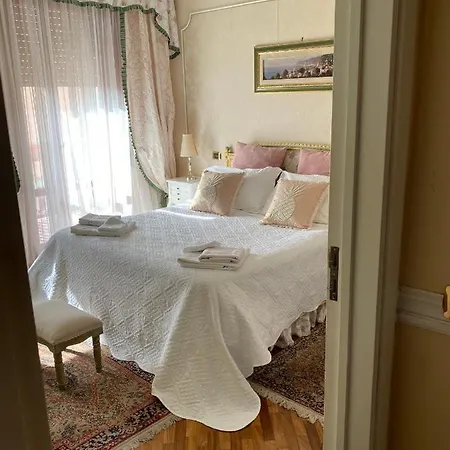 Apartment Tramari *